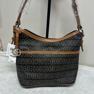 Giani Bernini Black and Brown Shoulder Bag with Elegant Design